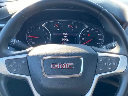 Certified 2023 GMC Acadia SLT AWD/4WD image 8