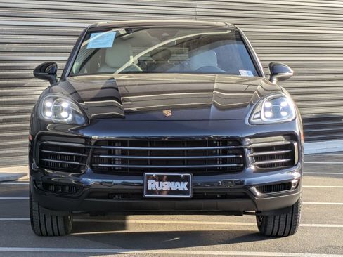 Certified 2023 Porsche Cayenne image 6