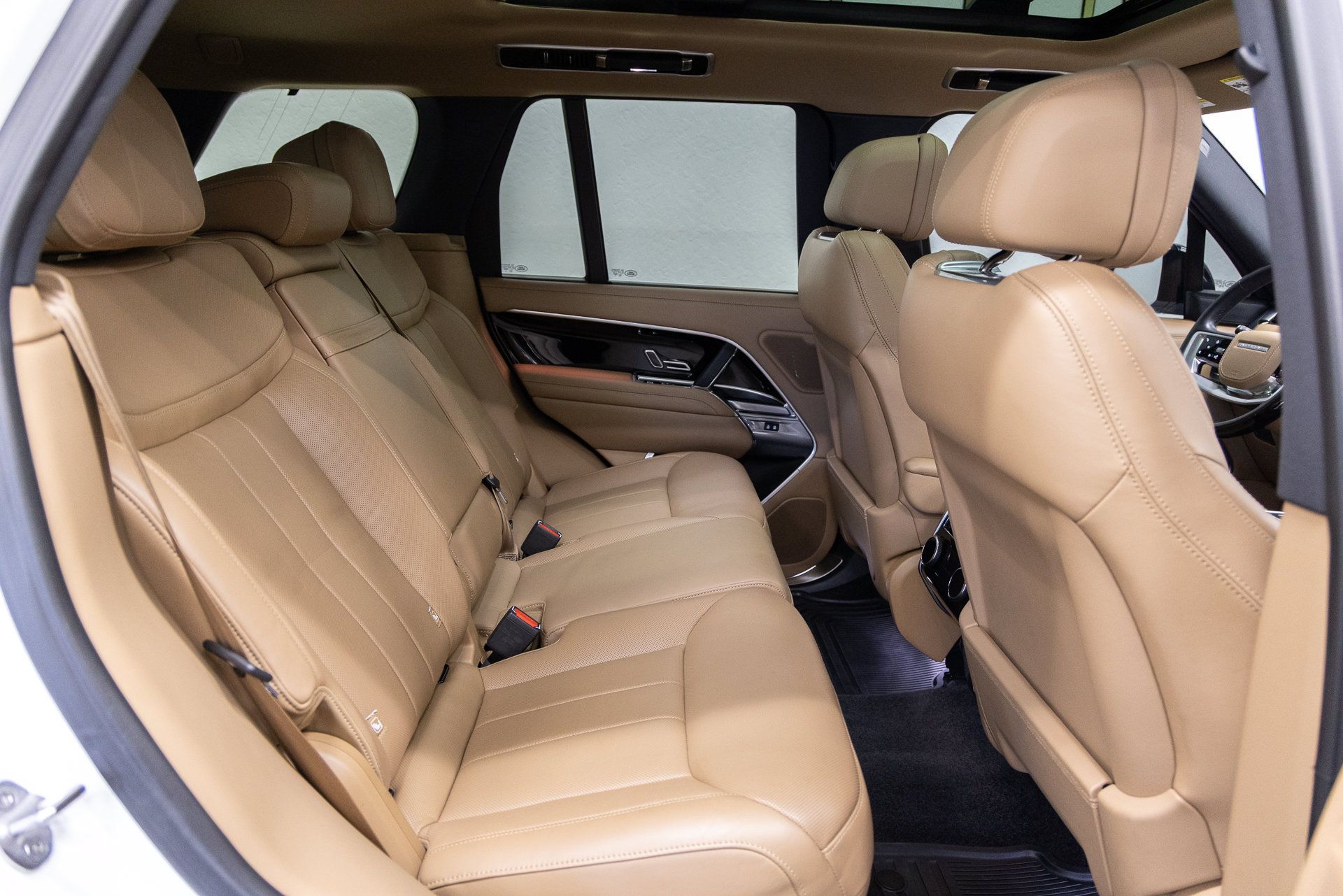 Used 2023 Land Rover Range Rover SE AWD/4WD image 15