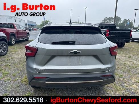 Used 2025 Chevrolet Trax ACTIV w/ Driver Confidence Package FWD image 5