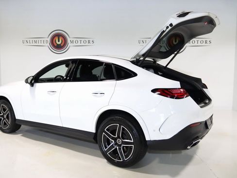 Used 2025 Mercedes-Benz GLC 300 4MATIC Coupe image 33