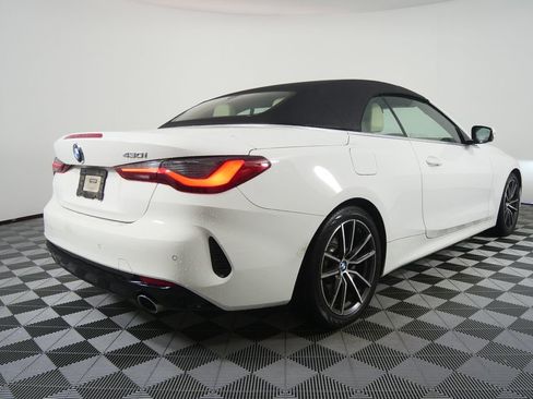Certified 2024 BMW 430i Convertible w/ Convenience Package image 3