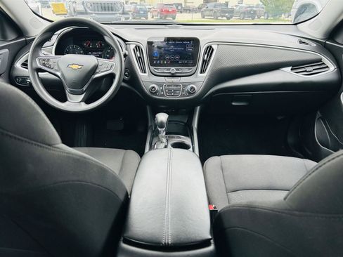 Used 2024 Chevrolet Malibu LT FWD image 22