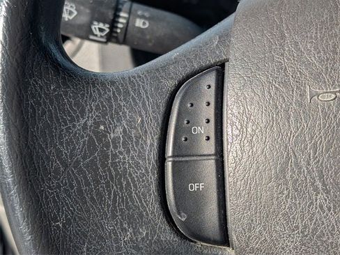 Used 2014 Ford E-350 and Econoline 350 Super Duty image 16