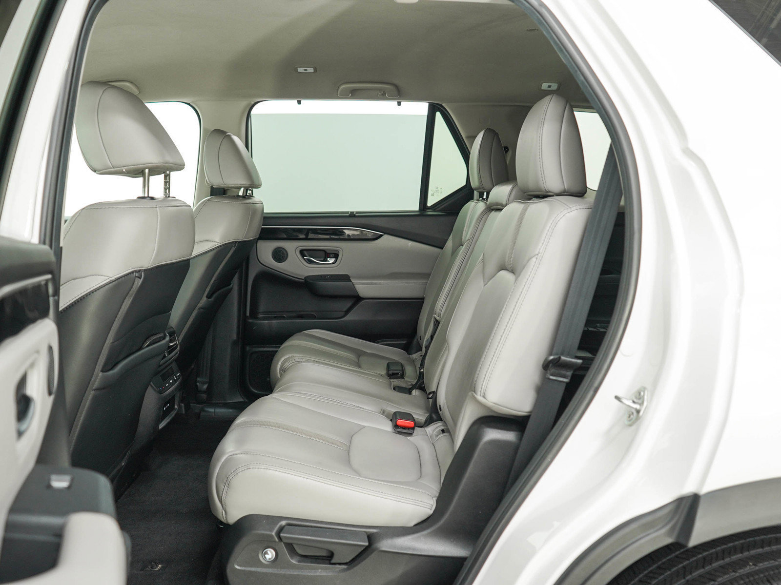 Used 2025 Honda Pilot EX-L image 21