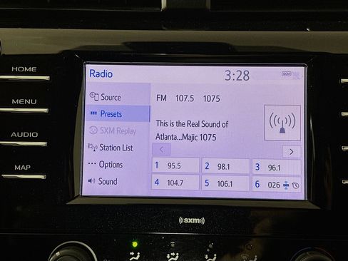 Used 2020 Toyota Camry LE w/ Convenience Package FWD image 21