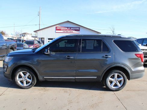 Used 2016 Ford Explorer XLT w/ Equipment Group 202A image 1
