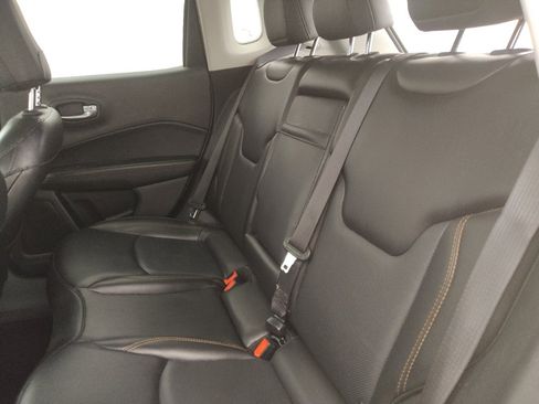 Used 2019 Jeep Compass Limited AWD/4WD image 18