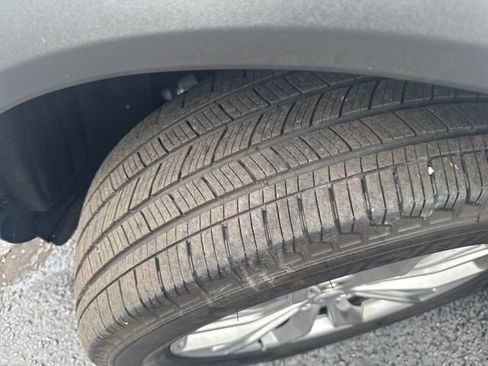 Used 2023 Ford Explorer XLT w/ Equipment Group 202A image 29