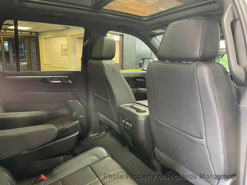 Used 2026 Chevrolet Tahoe High Country w/ Sun And Tow Package AWD/4WD image 16