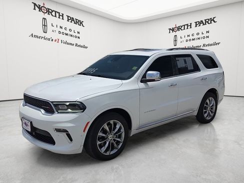Used 2023 Dodge Durango Citadel RWD image 1