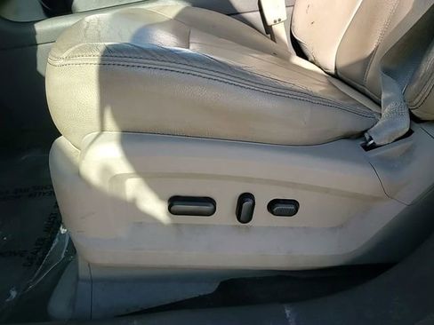 Used 2012 Ford Edge SEL image 17