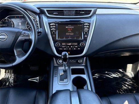 Used 2023 Nissan Murano SV w/ SV Midnight Edition Package image 11