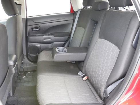 Used 2020 Mitsubishi Outlander Sport ES image 6