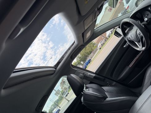 Used 2015 Acura TLX w/ Technology Package FWD image 21