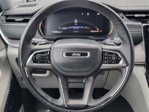 Certified 2023 Jeep Grand Cherokee L Overland w/ Advanced Protech Group III image 33