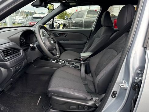 Used 2025 Subaru Forester Premium AWD/4WD image 16