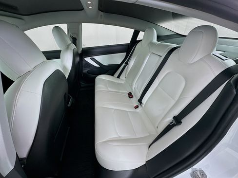 Used 2018 Tesla Model 3 Long Range image 27