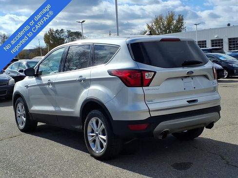 Used 2019 Ford Escape SE image 8