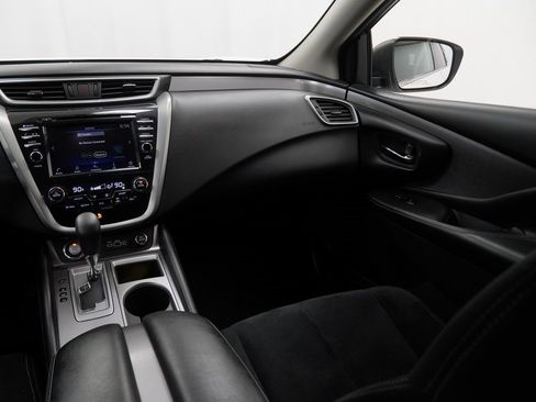 Used 2020 Nissan Murano S image 27