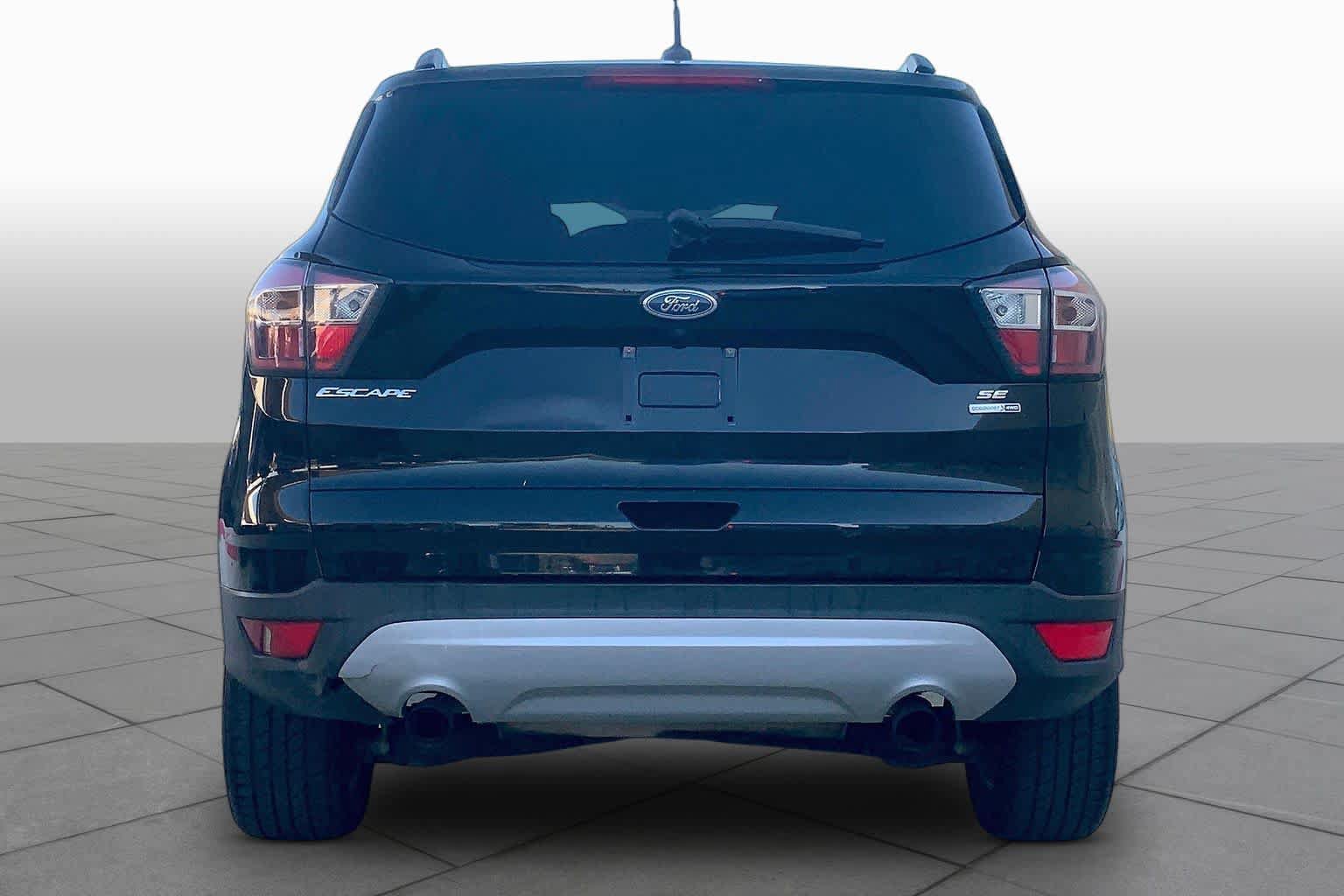Used 2017 Ford Escape SE AWD/4WD image 5