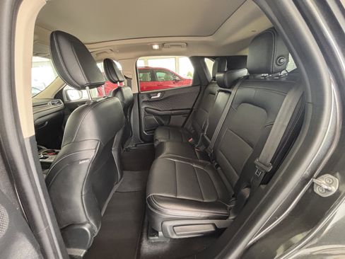 Used 2020 Ford Escape Titanium AWD/4WD image 19