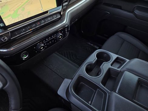 Used 2024 Chevrolet Silverado 1500 LT Trail Boss image 20