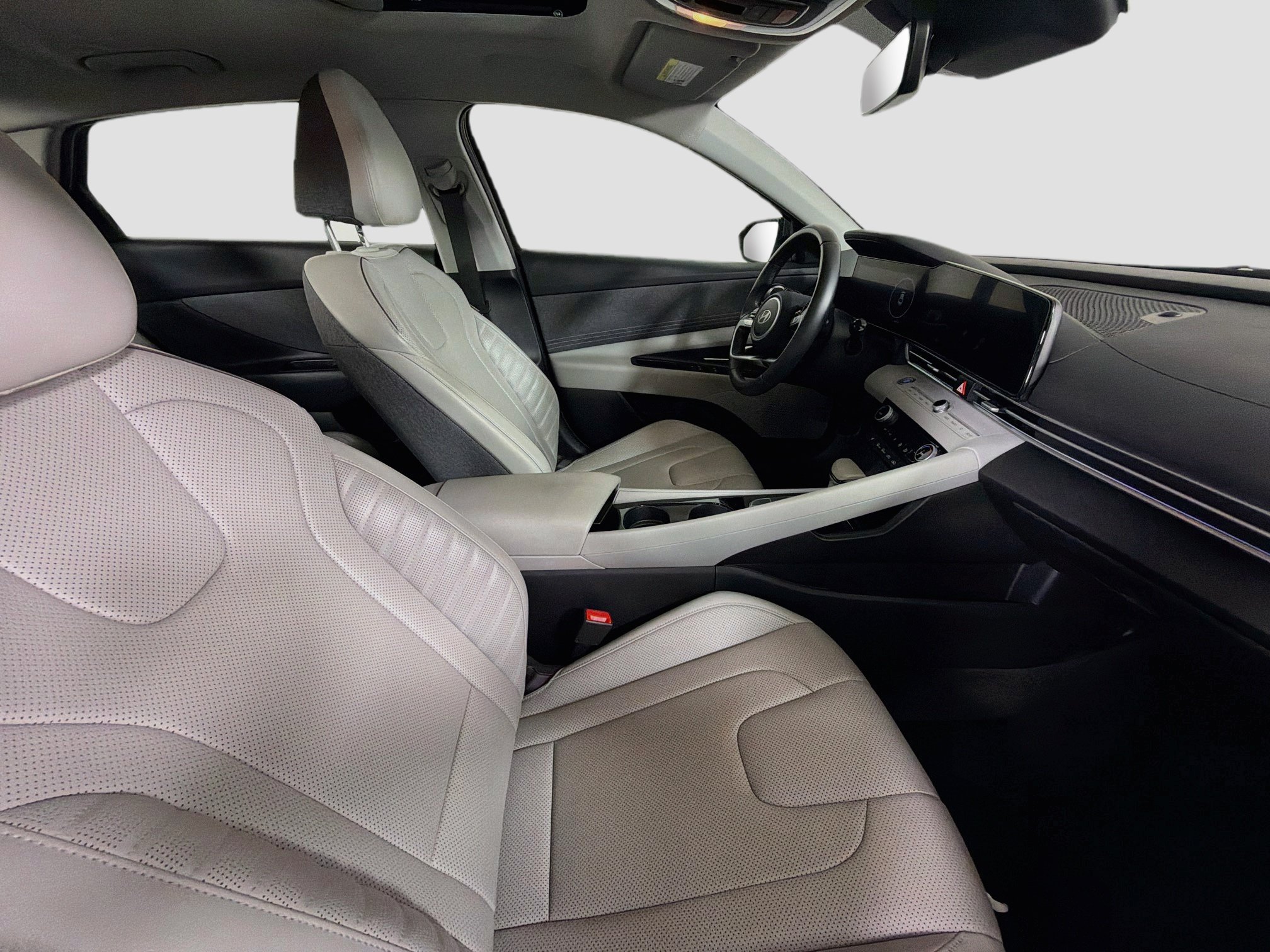 Used 2025 Hyundai Elantra Limited FWD image 31