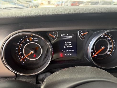 Used 2019 Jeep Wrangler Unlimited Sport AWD/4WD image 11