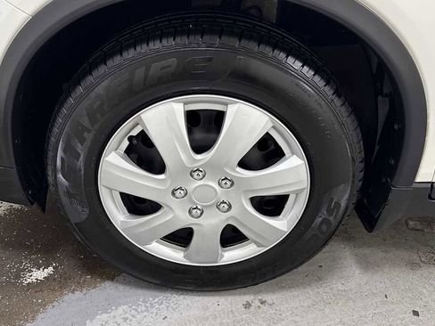 Used 2017 Nissan Rogue S image 10