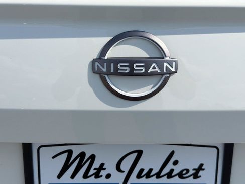 Used 2025 Nissan Altima 2.5 SV FWD image 12