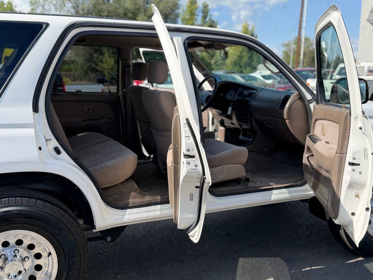Used 2000 Toyota 4Runner 2WD w/ Upgrade Value Pkg 1 image 33