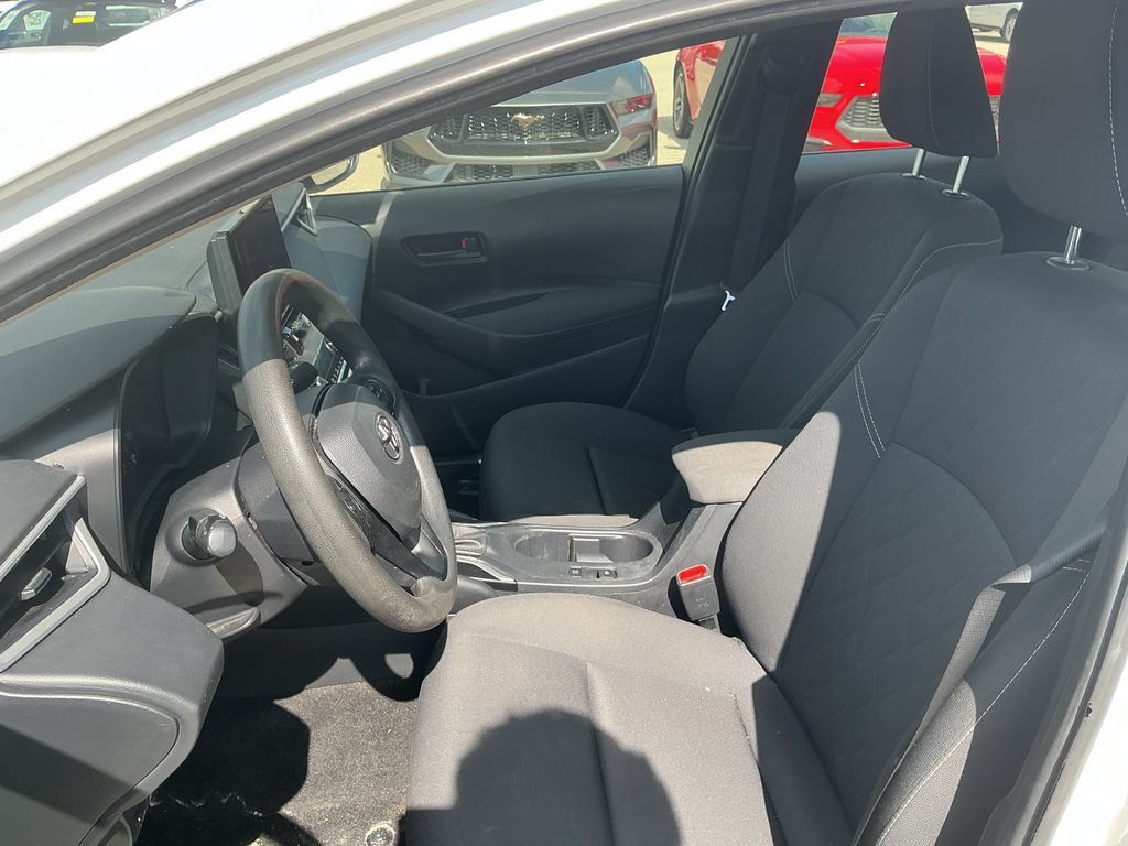 Used 2023 Toyota Corolla LE w/ LE Convenience Package FWD image 20