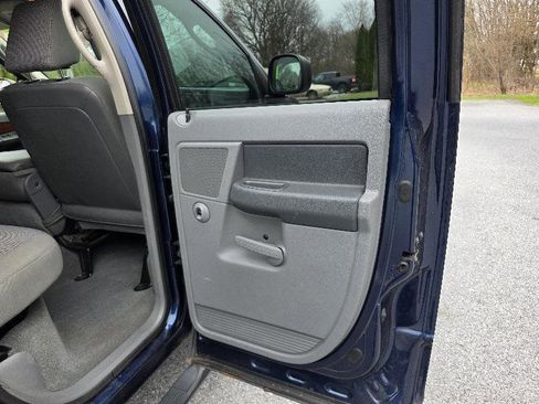 Used 2006 Dodge Ram 1500 Truck SLT image 16