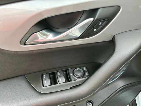 Used 2024 Chevrolet Blazer LT w/ Convenience Package image 17