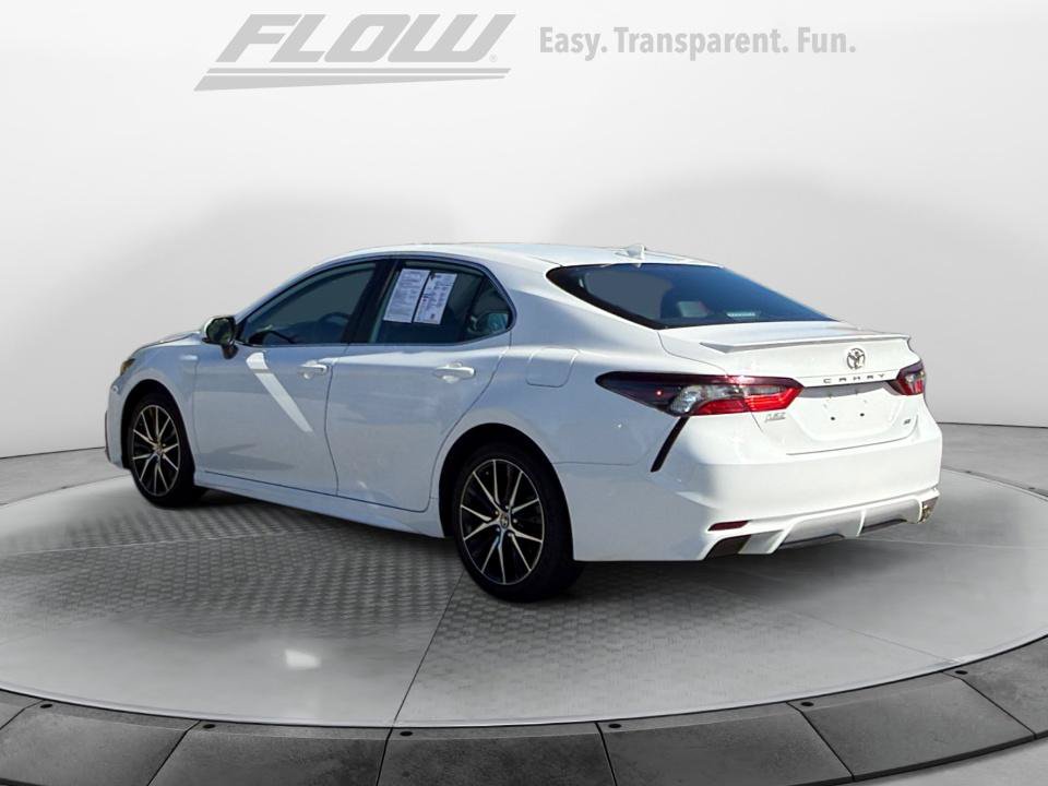Used 2023 Toyota Camry SE FWD image 6