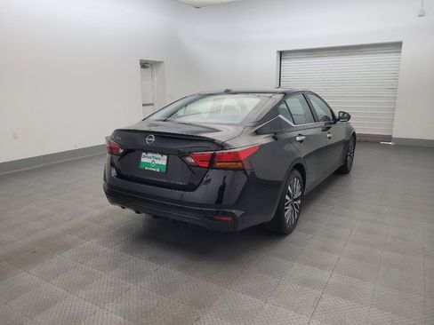 Used 2025 Nissan Altima 2.5 SV FWD image 9