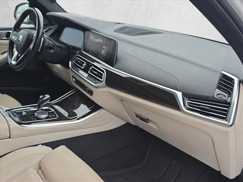 Used 2019 BMW X5 xDrive40i w/ Executive Package image 23