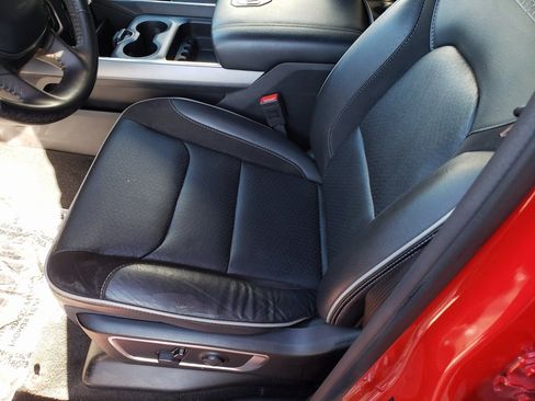 Used 2024 RAM 1500 Laramie image 9