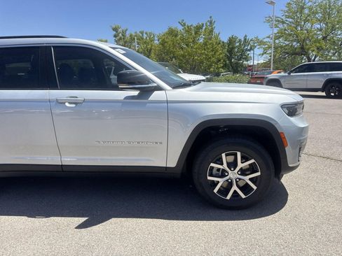 New 2025 Jeep Grand Cherokee L Limited w/ Trailer Tow Package image 15