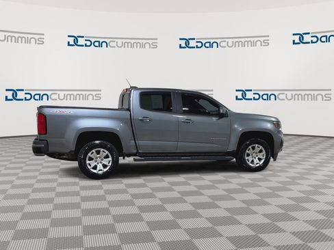 Used 2022 Chevrolet Colorado LT w/ LT Convenience Package image 9