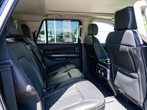 Used 2021 Ford Expedition Max Platinum AWD/4WD image 28