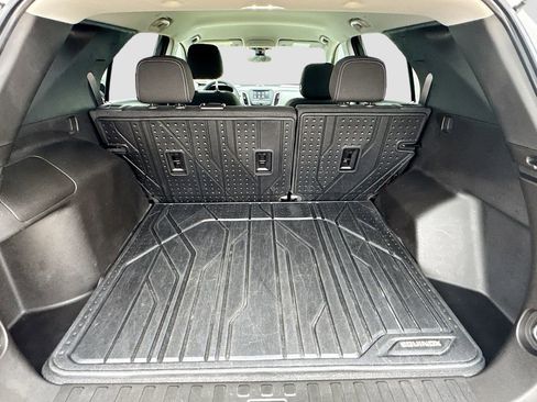 Used 2022 Chevrolet Equinox LS w/ LS Convenience Package image 23