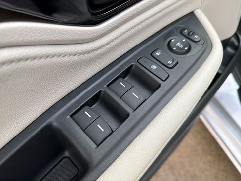 New 2026 Honda Odyssey Touring image 11