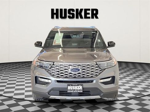 Used 2022 Ford Explorer Platinum w/ Equipment Group 601A image 3