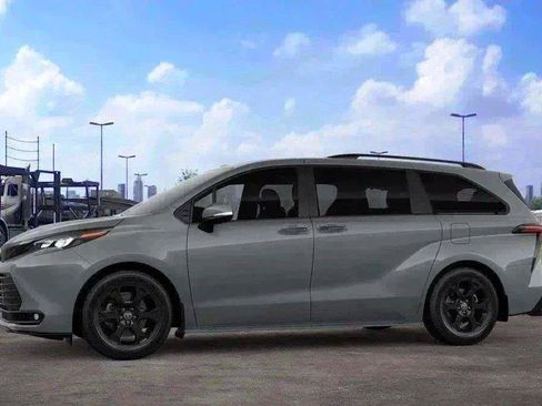 New 2026 Toyota Sienna XLE Woodland Edition AWD/4WD image 91