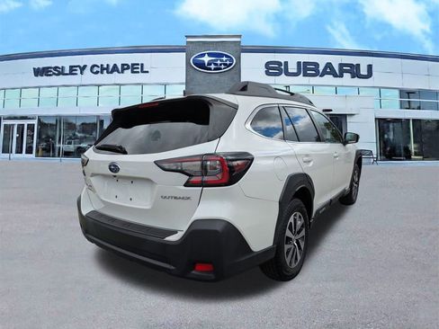 Certified 2023 Subaru Outback Premium image 5
