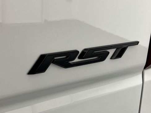 Certified 2026 Chevrolet Silverado 1500 RST w/ Redline Edition AWD/4WD image 36