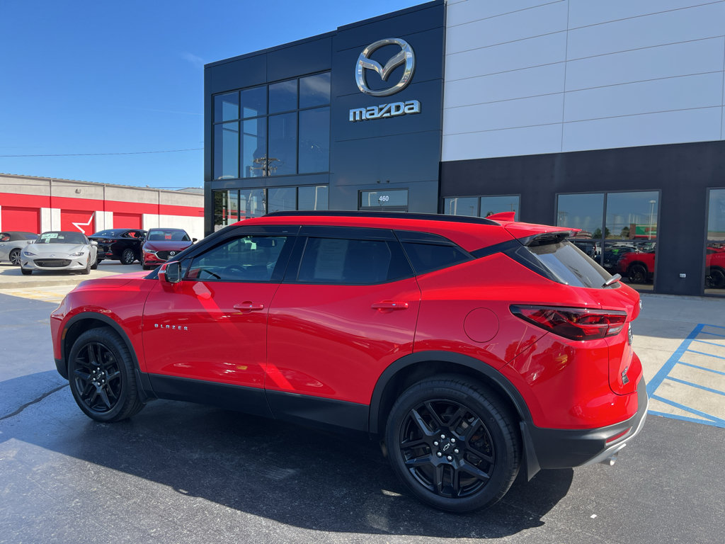 Used 2023 Chevrolet Blazer LT FWD image 3