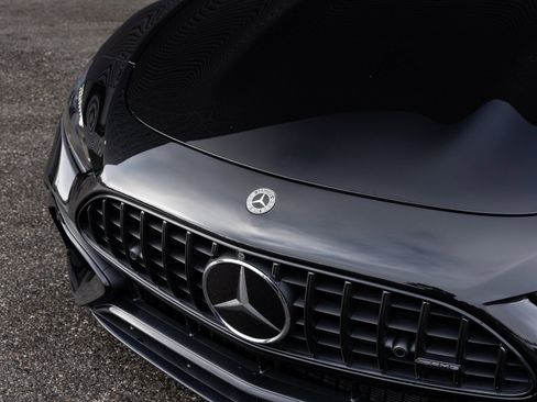 Used 2022 Mercedes-Benz SL 63 AMG 4MATIC image 9